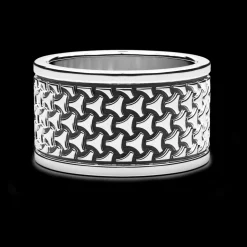 Anello a fascia larga Zancan in argento.