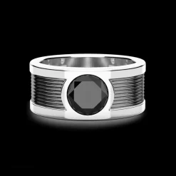 Anello a fascia Zancan in argento con pietra onice centrale.