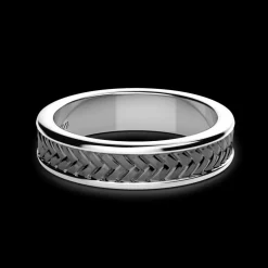 Anello a fede Zancan in argento brunito.