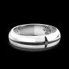 Anello a fede Zancan in argento con pietra nera.