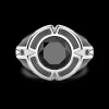 Anello chevalier Zancan in argento con pietra onice centrale.
