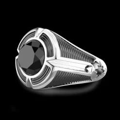 Anello chevalier Zancan in argento con pietra onice centrale.