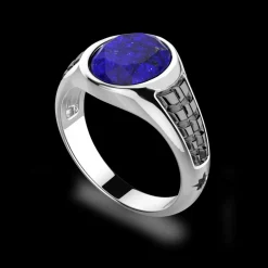 Anello chevalier Zancan in argento con pietra lapis ovale.