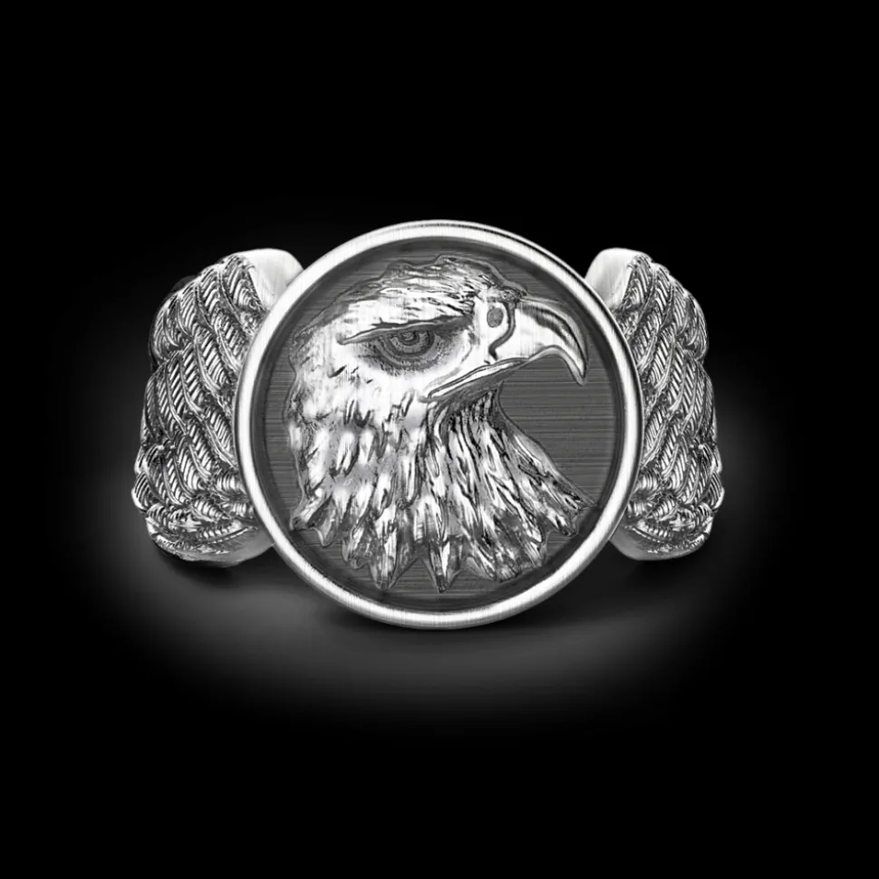 Anello Zancan aquila in argento con finitura vintage.