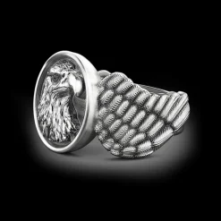 Anello Zancan aquila in argento con finitura vintage.