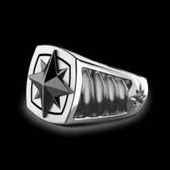 Anello Zancan in argento con rosa dei venti in ceramica.