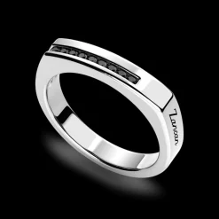 Anello Zancan in argento con pietre nere.