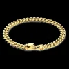 Bracciale a grumetta Zancan in argento con chiusura a testa d'aquila.