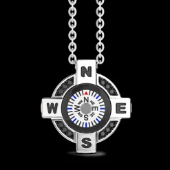 Collana Zancan in argento con bussola bianca e spinelli neri.