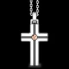 Collana Zancan in argento con pendente a croce e vite in oro rosa.