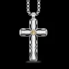 Collana Zancan in argento con pendente a croce e motivo tribale.
