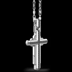 Collana Zancan in argento con pendente a croce e pietre nere.