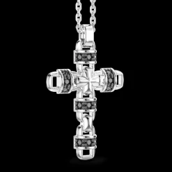 Collana Zancan in argento con pendente a croce e pietre naturali.