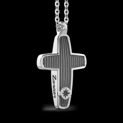 Collana Zancan in argento con pendente a croce.