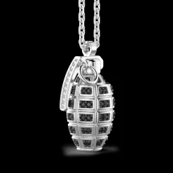 Collana Zancan in argento con granata e pietre  nere.