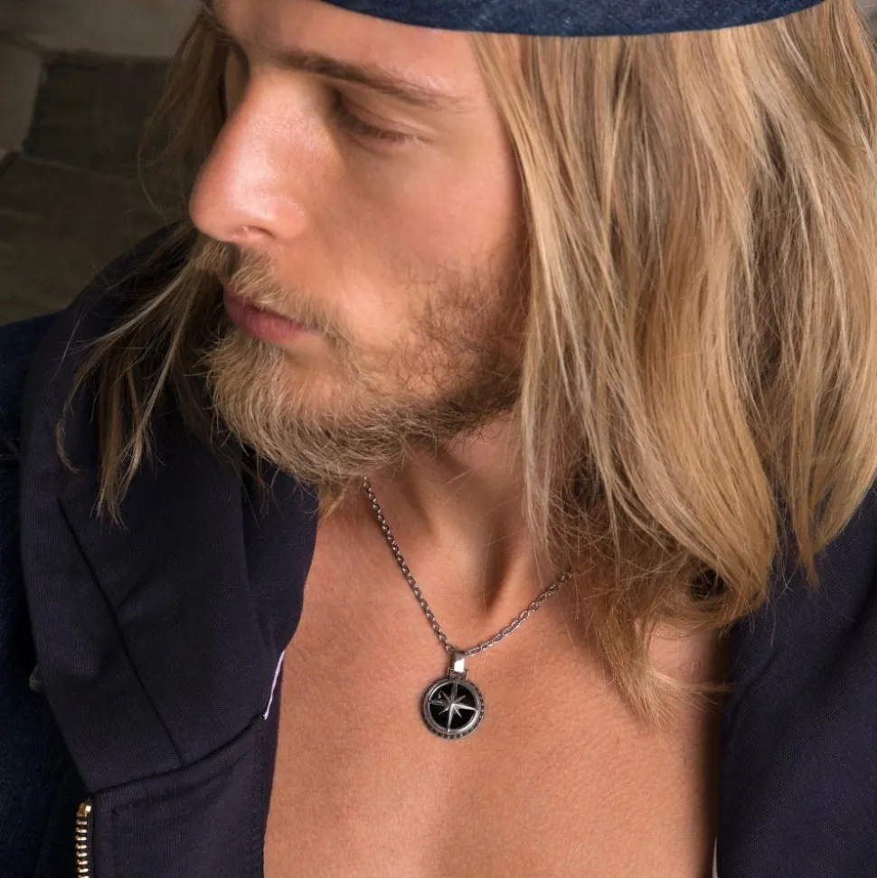 Collana Zancan in argento con pendente a rosa dei venti.