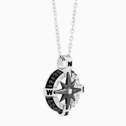 Collana  Zancan in oro bianco con iconica rosa dei venti .