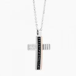 Collana  Zancan in oro bianco con croce e diamanti .