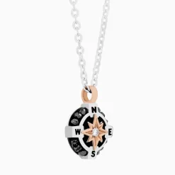 Collana  Zancan in oro bianco con iconica rosa dei venti .
