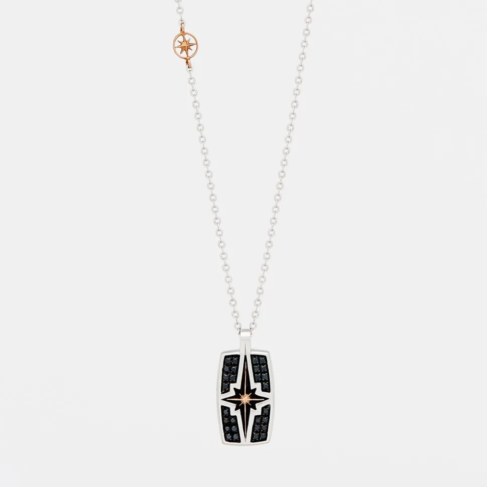 Collana Zancan in oro con pendente rosa dei venti e diamanti.