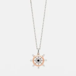 Collana  zancan in oro con pendente timone e diamanti.