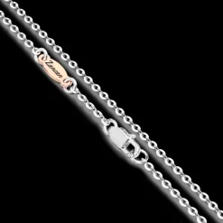 Collana Zancan in oro con pendente a croce e diamanti.