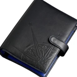 Organiser in pelle nera e interni blu.